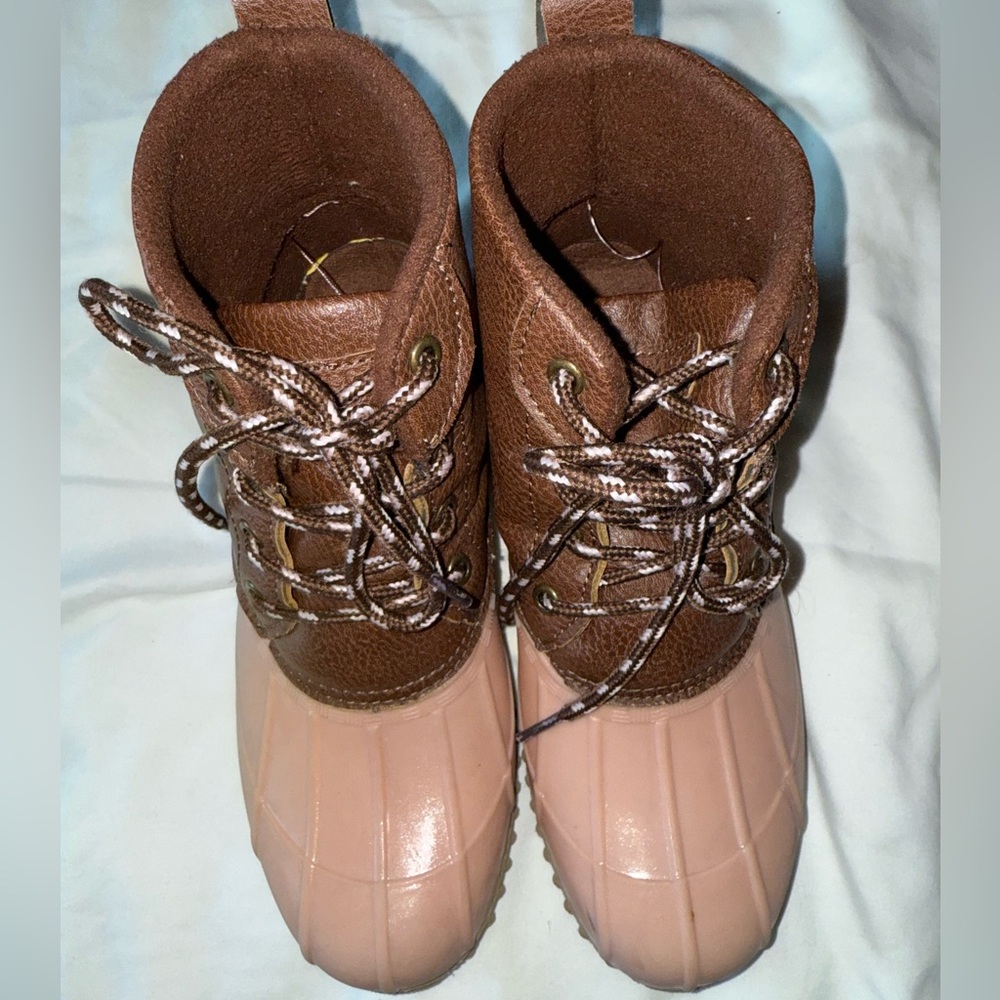 Lo son fog women's boots size 7 light beige used in good condition